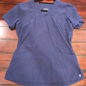 Barco one scrub top
